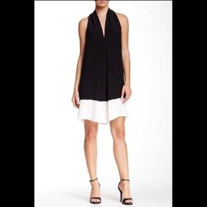 🚫SOLD🚫 Max Studio black & white shift dress!